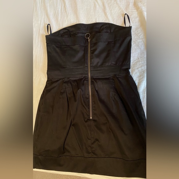 Black mini dress - Picture 2 of 4